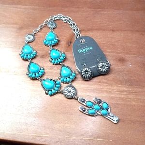 Silver and Turquoise Cactus and Bear Paw Conchos Necklace and earrings set!